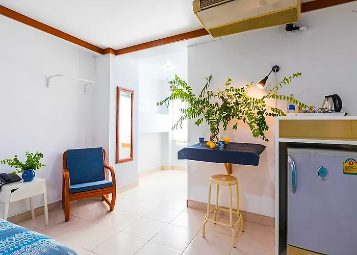 Dancenter Howard Square Boutique 3*
