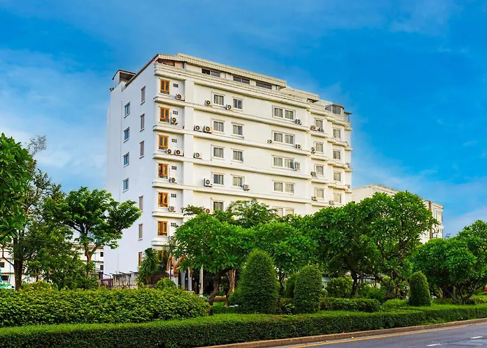 Dancenter Howard Square Boutique 3*