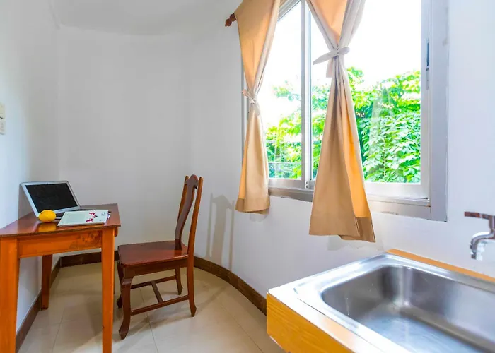 Hotel Dancenter Howard Square Boutique Bangkok